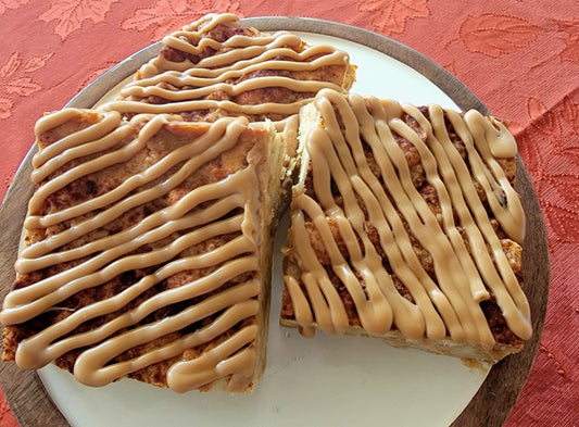 Carmel Apple Bread Pudding Cake