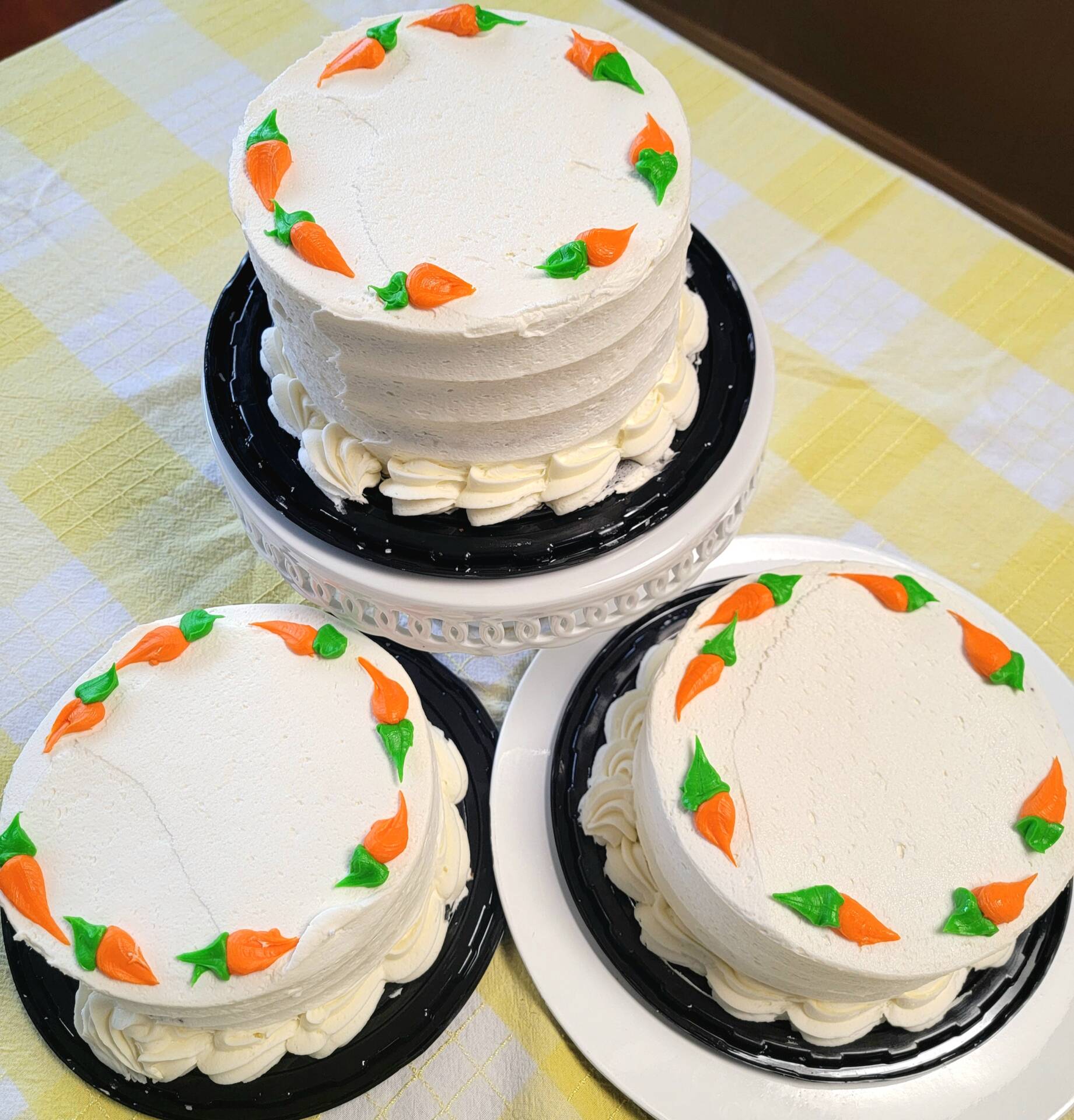 Carrot Cake - 7" Round
